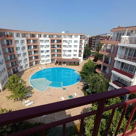 Apartament Riviera Rawda